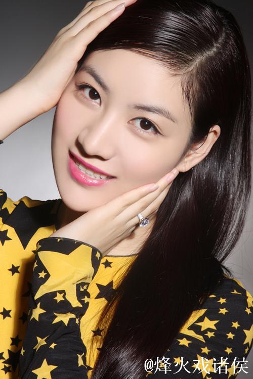 揭秘麻豆传媒模特背后的故事与职业生涯